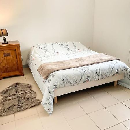 Maison De Campagne Paisible La Mesniere Extérieur photo